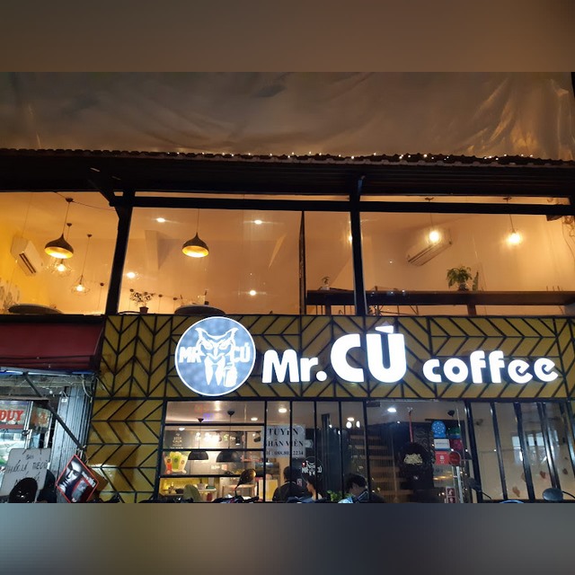 Mr CÚ Coffee biển hiệu