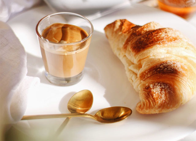 Lối Nhỏ Cafe – Quán cà phê nổi tiếng Đà Lạt với món bánh croissant siêu ngon