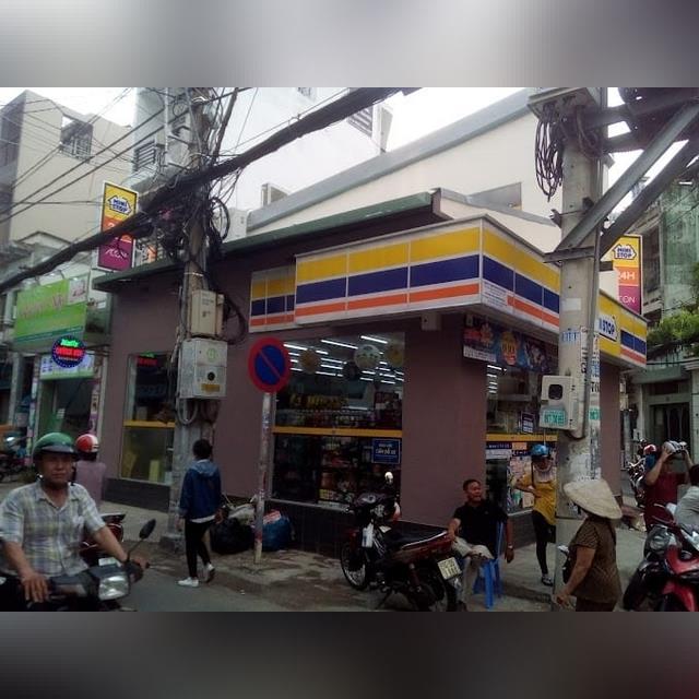Cửa hàng tiện lợi Ministop - Nguyễn Trọng Tuyển
