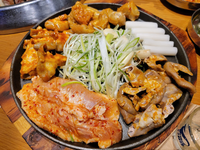 Nhà hàng nướng Kpub nổi tiếng với món lòng nướng chuẩn vị Hàn Quốc