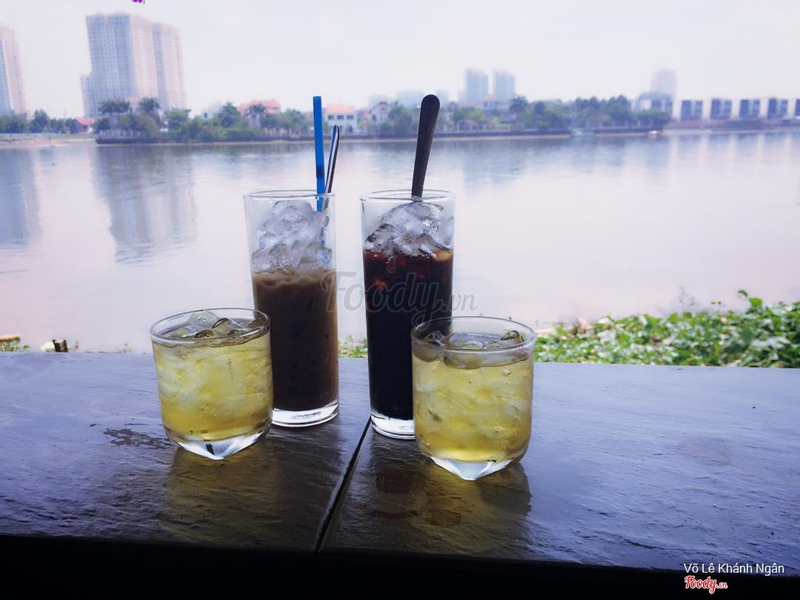 Ly cà phê thơm ngon cùng ngắm view tại Tre Xanh Cafe