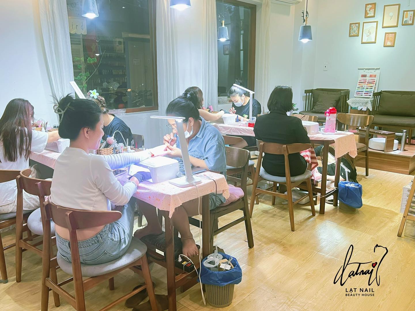Lạt Nail Beauty House - địa điểm làm nail ưa thích của chị em tại TP HCM