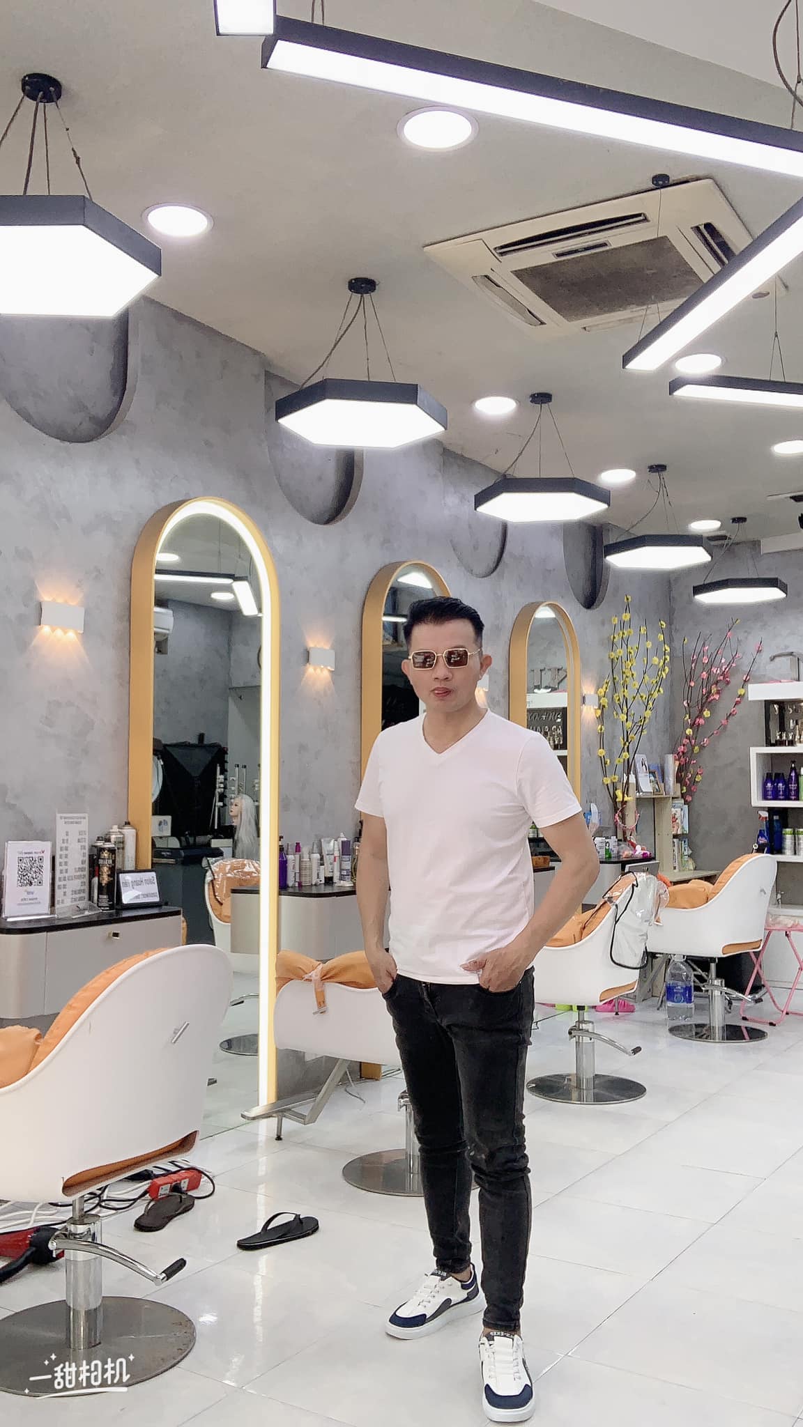 Hair Salon Hoàng Tiến