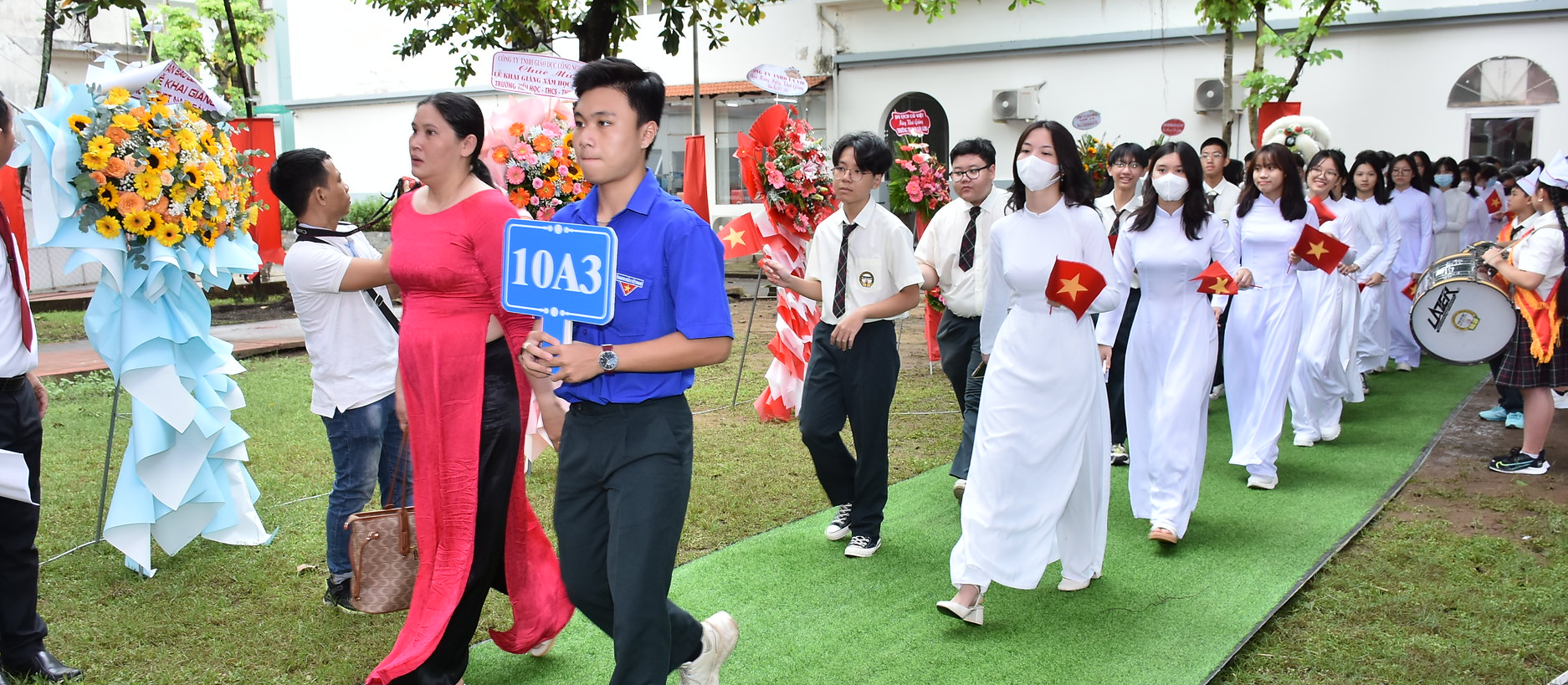 Cấp Trung học phổ thông (THPT): Đào tạo từ lớp 10 đến lớp 12