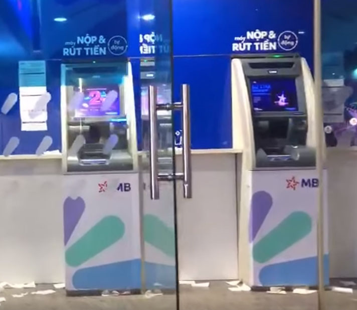Cây ATM MBBank tại CN Nam Sài Gòn 954,956 Nguyễn văn Linh, KP Mỹ Toàn 3, Phường Tân Phong, Quận 7, TP Hồ Chí Minh