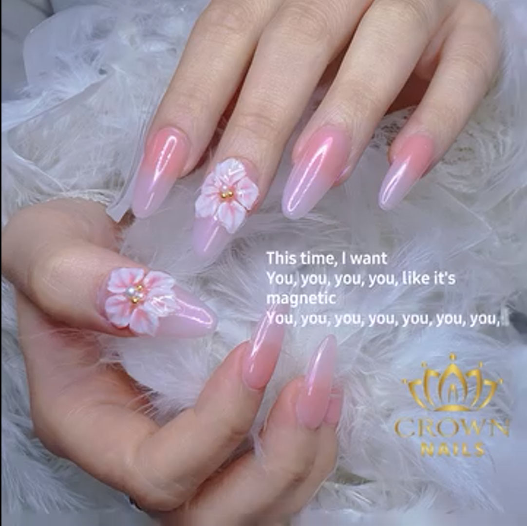 Crown Nail & Eyelash nơi làm nail chuyên nghiệp và đẹp chất lượng tại TPHCM
