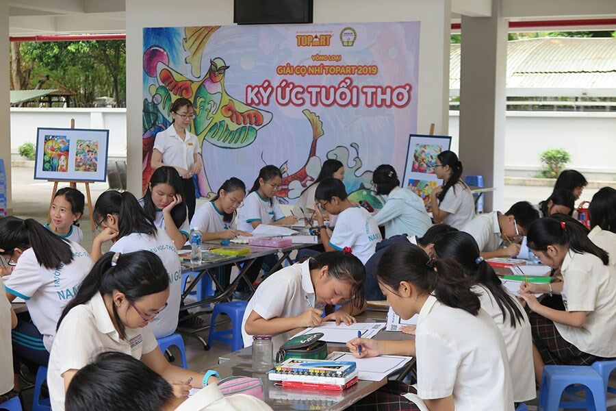 Mức học phí này có thể thay đổi tùy theo các yếu tố như chương trình học, hoạt động ngoại khóa